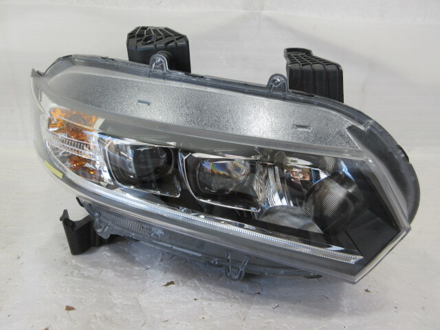 ホンダ S660 JW5 純正 LED 右 ヘッドライト拍卖
