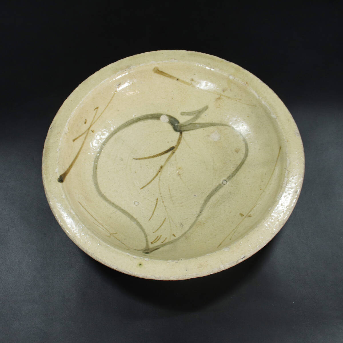 江戸時代/瀬戸 呉須鉄絵 石皿 “桐一葉”(カラー図版所載/宮下耕三コレクション) <240507005>拍卖