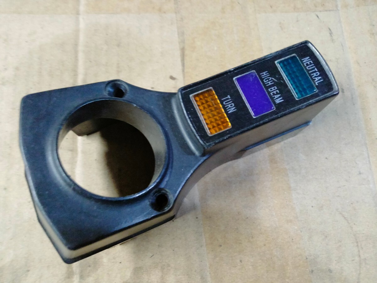 送料込み KAWASAKI KZ200 Z200 中古メーター インジケーター カバー拍卖