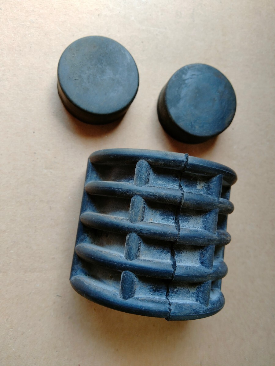 送料込み KAWASAKI Z250FT 中古 タンクゴム純正 拍卖