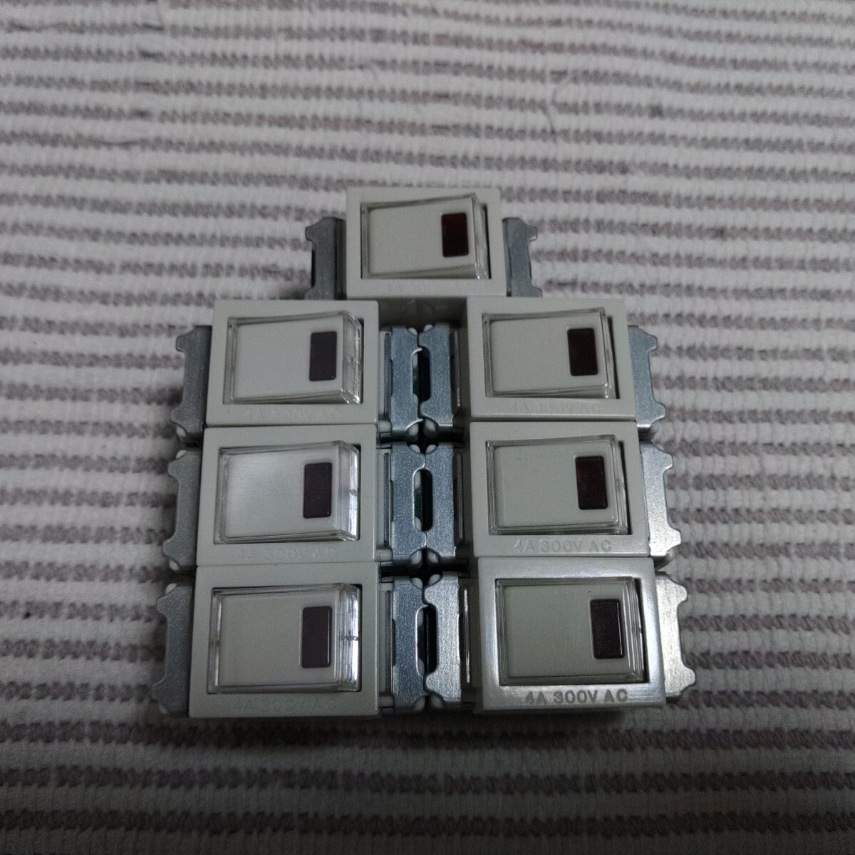 パナソニック フルカラー WN5242 ネームパイロット3路4Aスイッチ 新古 7個 拍卖