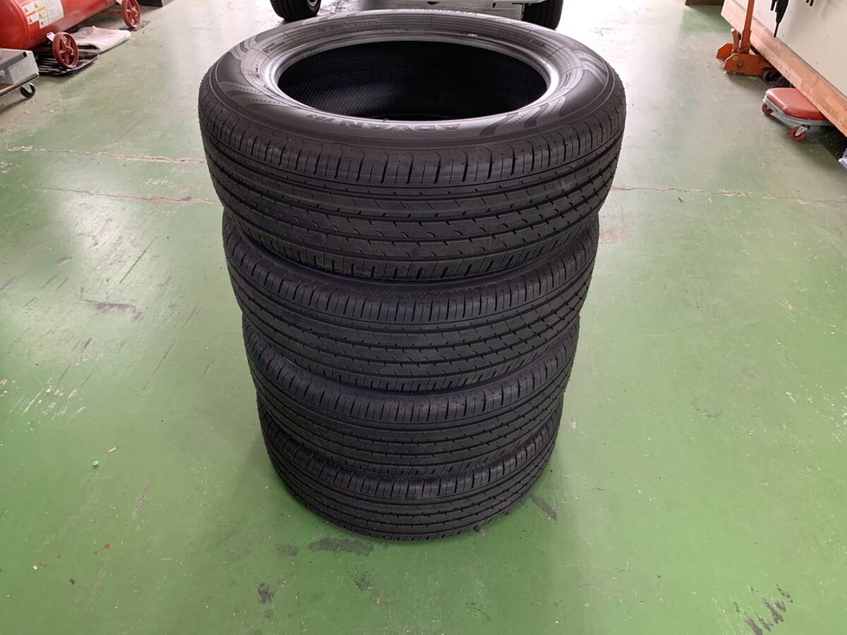 新車外し 2023年製 225/60R18 ヨコハマ アドバン V03 4本 新型アルファード・ヴェルファイア・RAV4・ハリアー等拍卖