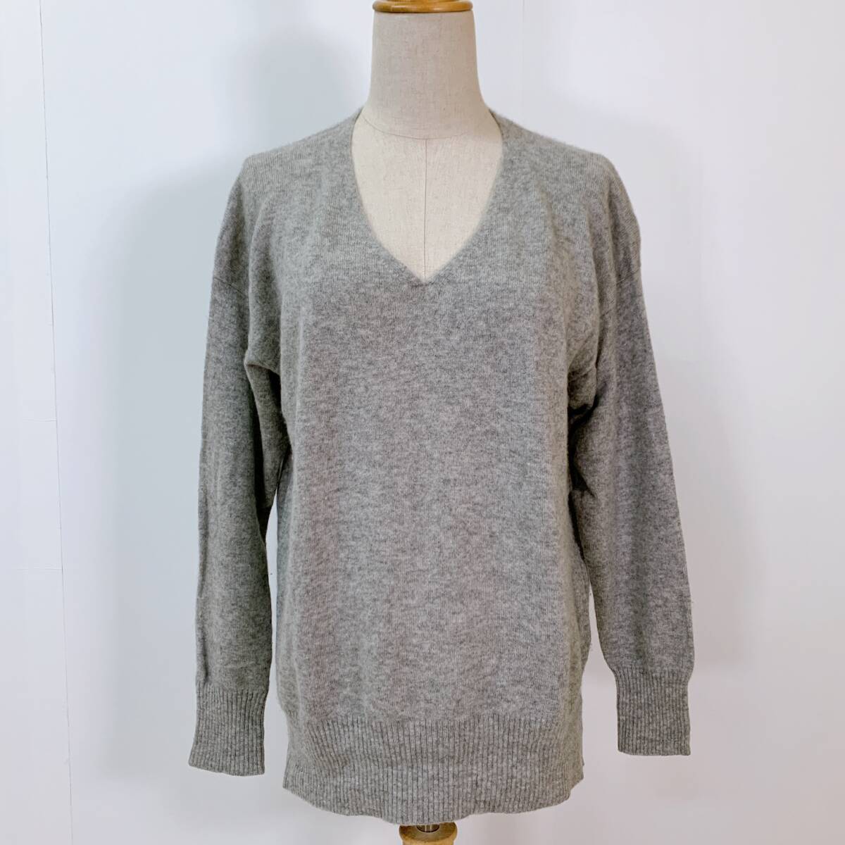 YH0675 JOURNAL STANDARD ジャーナルスタンダード レディース 長袖 ニットトップス フリーサイズ グレー 薄手 無地 万能 USED 古着拍卖