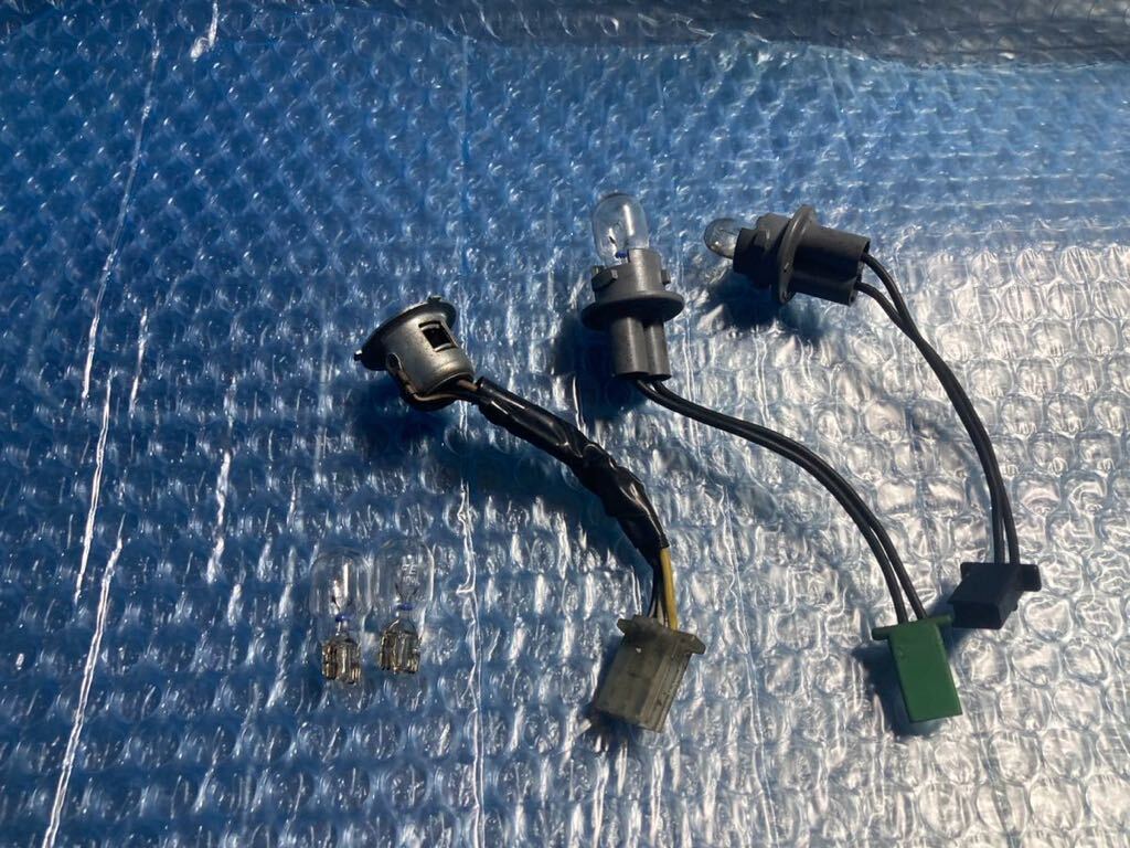 3341■ ジーツー ZZ CA1PB ヘッドライト ソケット ウインカー ウインカーのみ電球付き拍卖