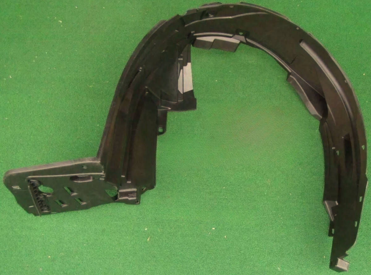 新品 純正品 HONDA ホンダ フロント インナーフェンダー 助手席側 シビック 4D FD2 TYPE R拍卖