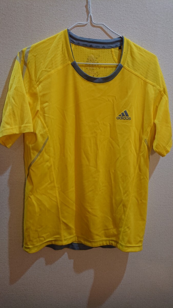 ★★★ adidas アディダス 黄色半袖Tシャツ サイズ不明 (ちょっと小さ目)中古 送料込み ★★★拍卖