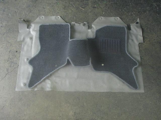 NV100クリッパー HBD-DR64V フロアカーペット 26U拍卖