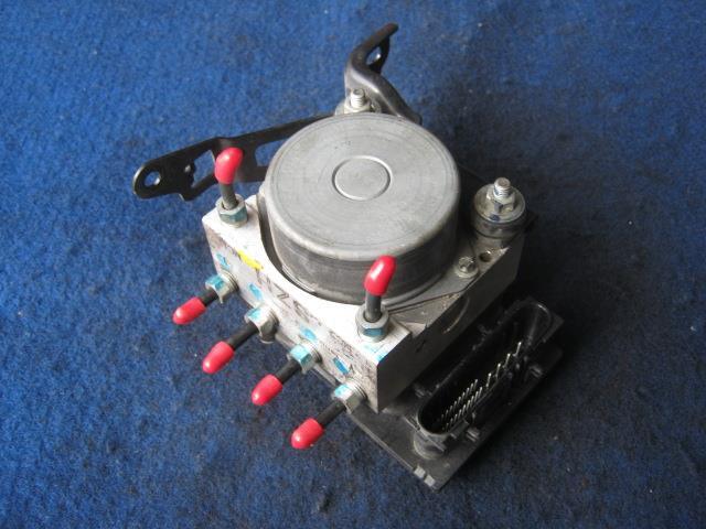 ライフ DBA-JC1 ABSアクチュエーター B92P 57110-SZH-960拍卖