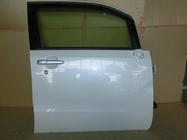 ムーヴ 運転席 ドア W24 平成27年 DBA-LA150S 右 フロント 良品 目立つキズ.凹み無し X.SA 17万Km 即決あり拍卖