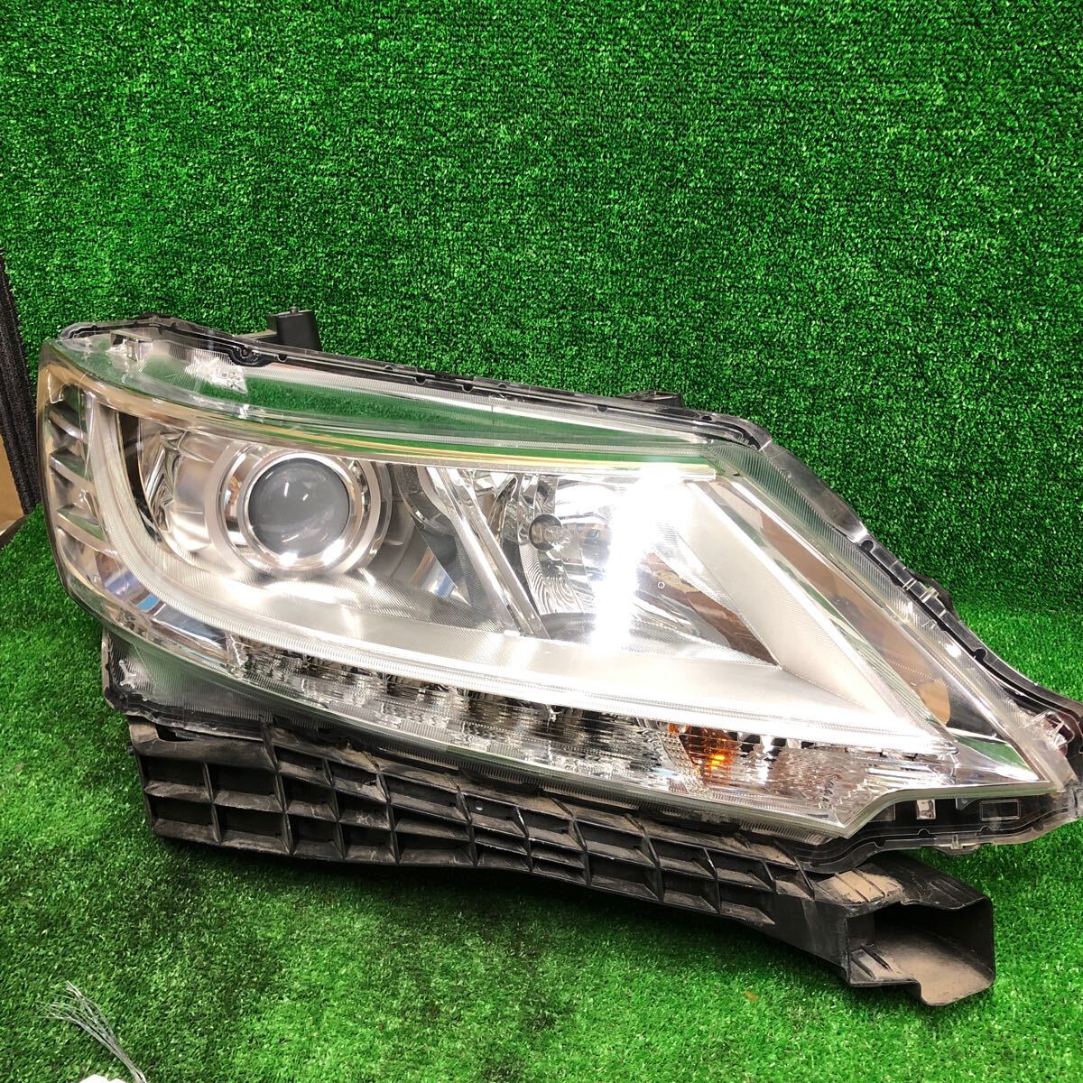 RC1 オデッセイ 右 ヘッドライト 29-6拍卖