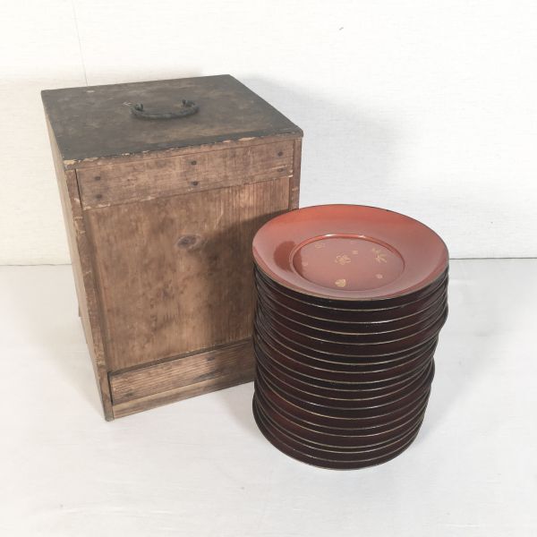 【19枚セット/ブランド不明】漆器 皿 ヴィンテージ 骨董 木製 菓子皿 菓子器 レトロ拍卖