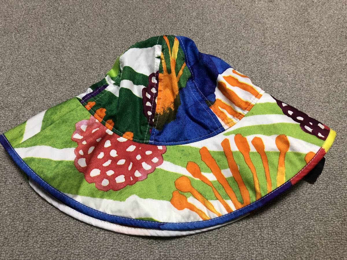 クリックポスト送込♪マリメッコ♪marimekko♪レア JUHANNUSTAIKA ユハンヌスタイカ 柄 帽子 ハット 日よけ拍卖