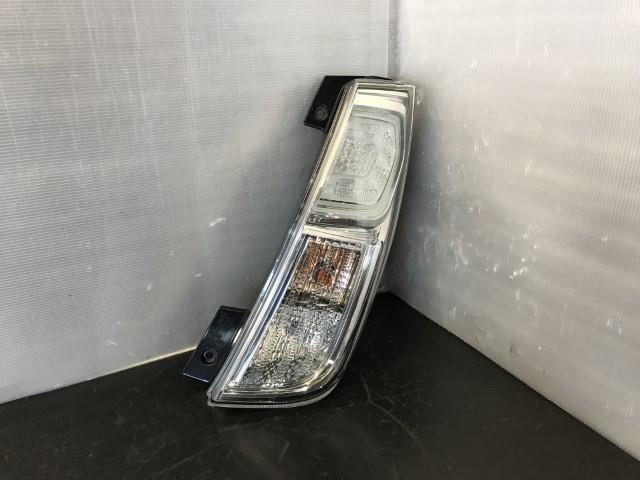 【TS】eKスペース DBA-B11A 右テールランプ 1146-399 8330A920拍卖