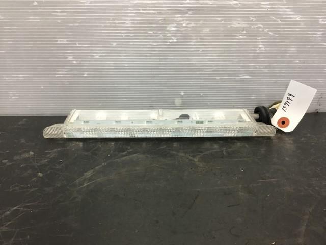 【TS】デイズ DBA-B21W ハイマウントストップランプ 1108 26590-6A00K拍卖