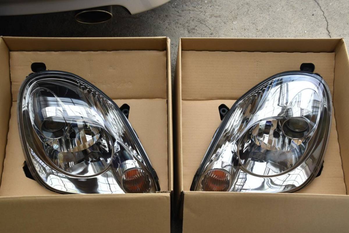 【新品】 トヨタ純正 TOYOTA ZZW30 MR-S ヘッドライトユニット 左右セット拍卖