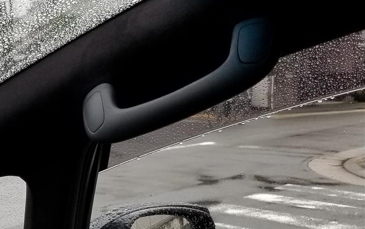 ●新品 未使用●送料無料 トヨタ純正 TOYOTA 30系アルファード/ヴェルファイア Aピラーアシストグリップ左右セット 黒 ホールカバー付き拍卖