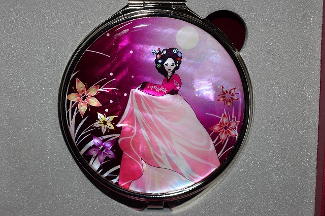 ◆◆韓国 伝統工芸◆螺鈿細工 コンパクトミラー◆月の女人◆送料無料!◆◆拍卖