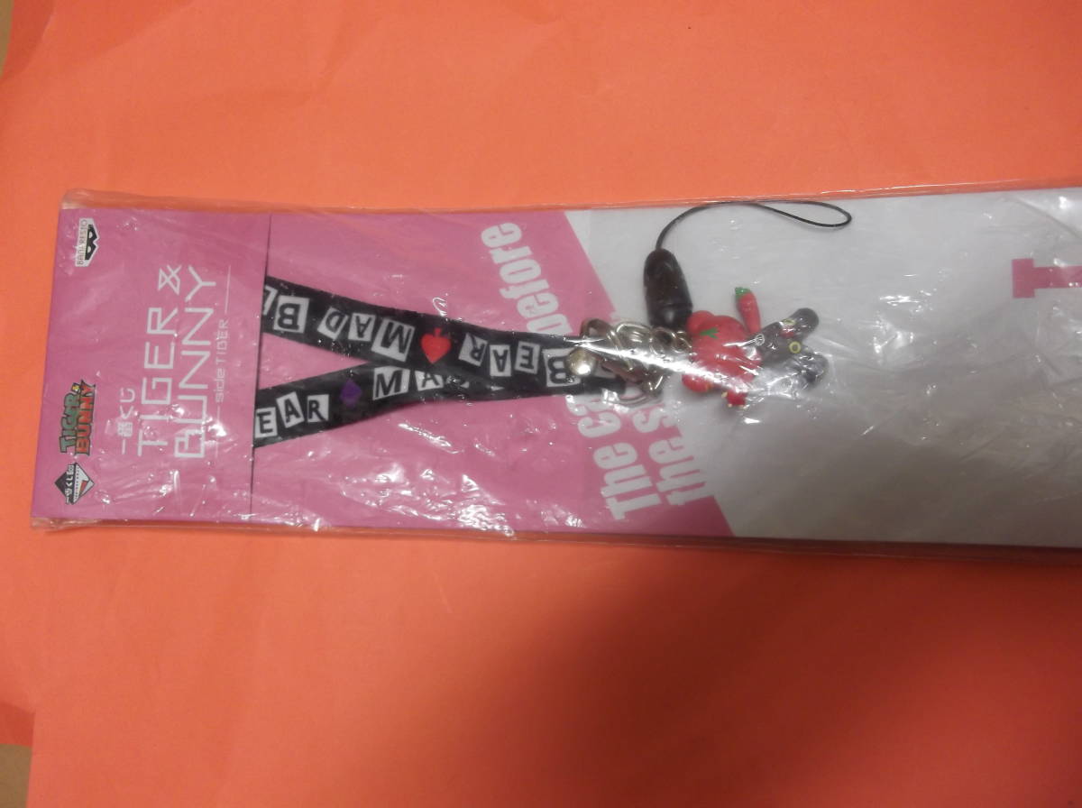 ★レア入手困難★タイガー&バニー★チャーム付きネックストラップ★拍卖