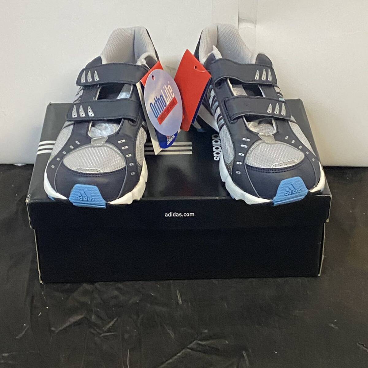 未使用 スニーカー 464863 XW R-AROUND CFK 22.0cm 箱、タグ付き アディダス拍卖