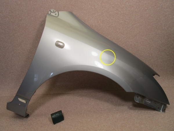 アレックス ZZE123 フェンダーパネル 右 8Q6 ブルーマイカ ランクス ストッパー(支持棒)付き #1442拍卖