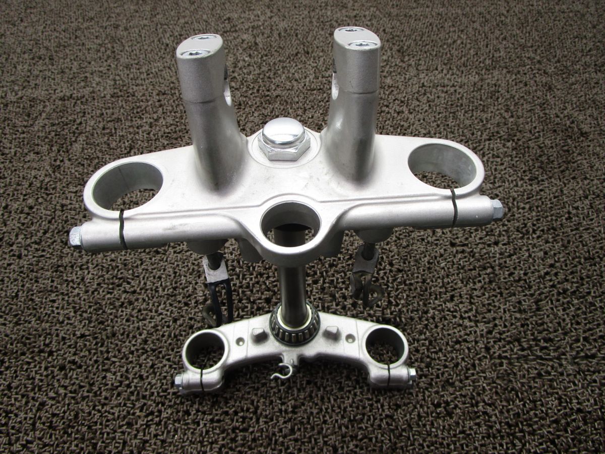 GSF750 トップブリッジ ステム ▲P745!GR7EA スズキ 【 R730 】 キャブ車拍卖