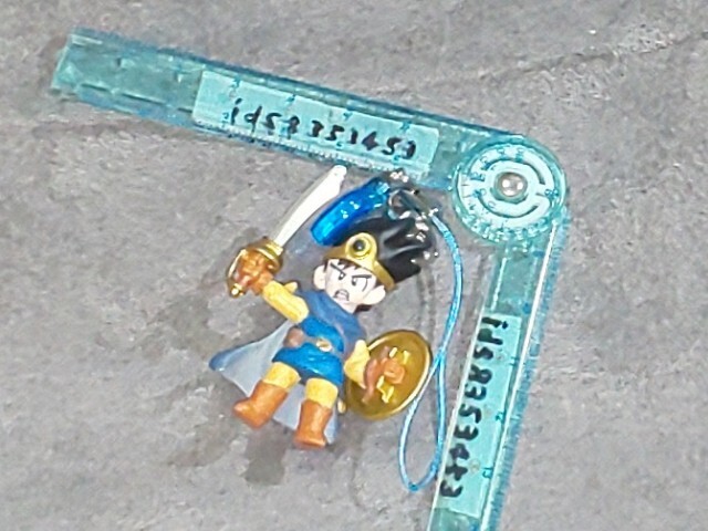 絶版 キャラクターマスコットコレクション 3の勇者 主人公 そして伝説へ フィギュアストラップ ドラゴンクエスト DRAGONQUEST スクエニ人形拍卖