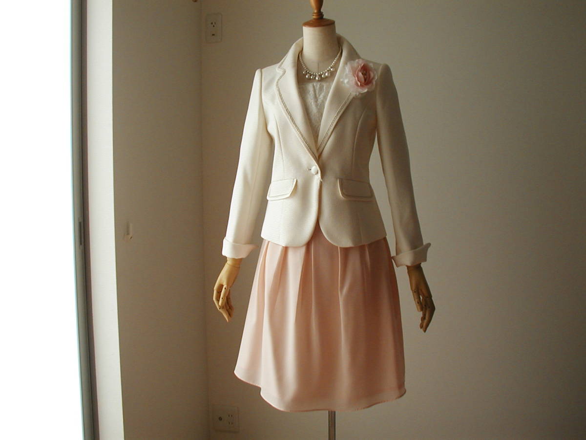 ★即決★新品7号11号スーツ★sucre/白×ピンク/入学式・入園式/お宮参り/七五三/ジャケット・スカート・コサージュ付/未使用/レース拍卖