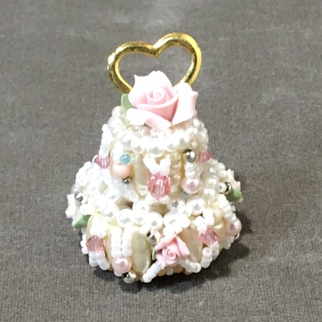 No.56 ビーズケーキ 完成品です ビーズマニア拍卖