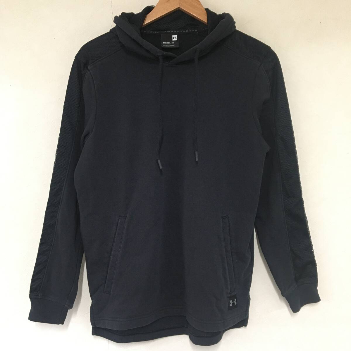 ★【古着】UNDER ARMOUR(アンダーアーマー) スウェットパーカー(プルオーバー) Mサイズ 黒 拍卖