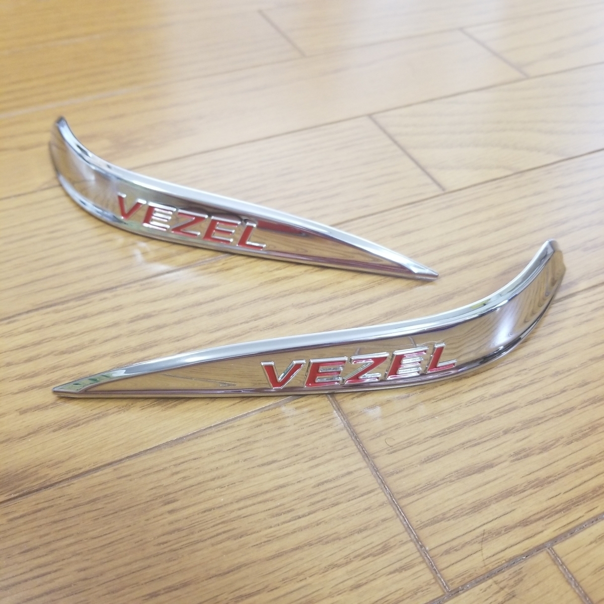 ヴェゼル ドアミラー ガーニッシュ サイドミラー メッキ カバー プロテクター モール ロゴ入り ドアミラーガーニッシュ 訳あり拍卖