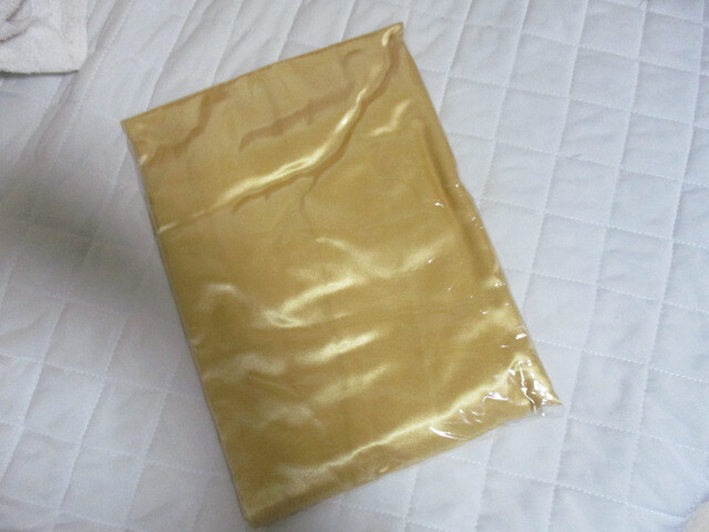 未使用 タイシルクガウン 金色 S 送料1枚185円拍卖
