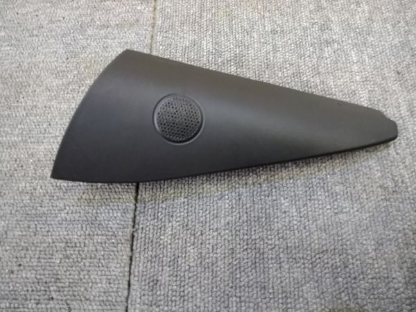 ウェイク LA700S 打刻 67492-B2170 純正 左フロントドアロワーフレームブラケットガーニッシュ(R4-3192)拍卖