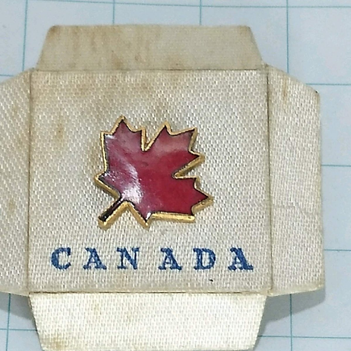 送料無料)未使用 カナダ シンボル 旅行観光記念 輸入 ピンバッジ ピンズ PINS A25105拍卖