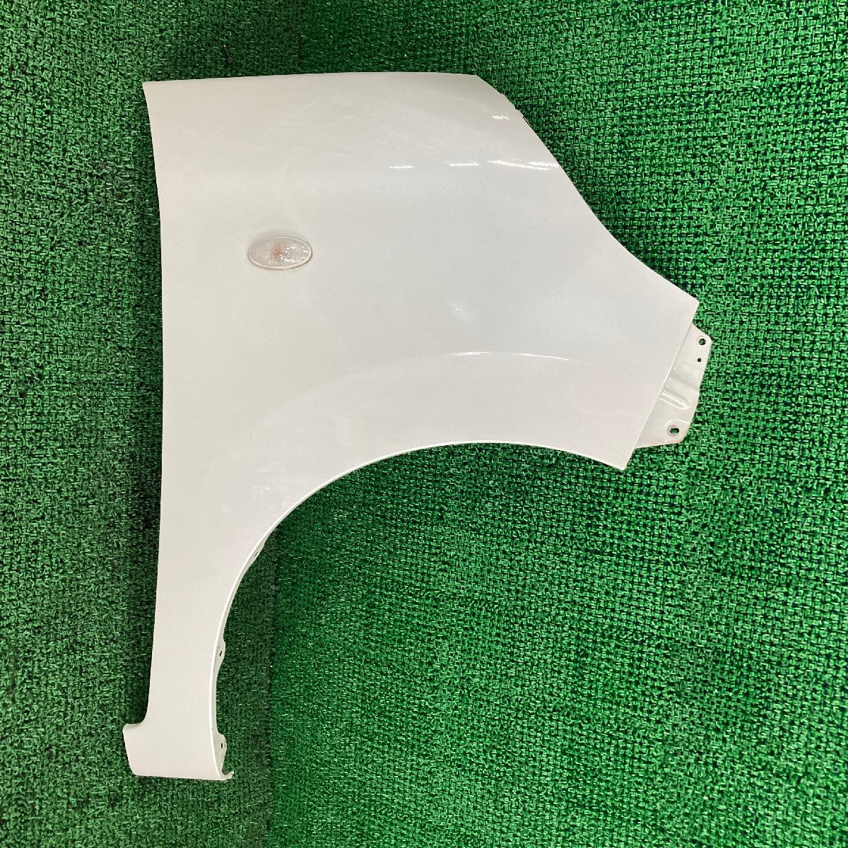 ♪♪ルークス E ML21S 右 フェンダー カラー Z7T (W5399)♪♪拍卖