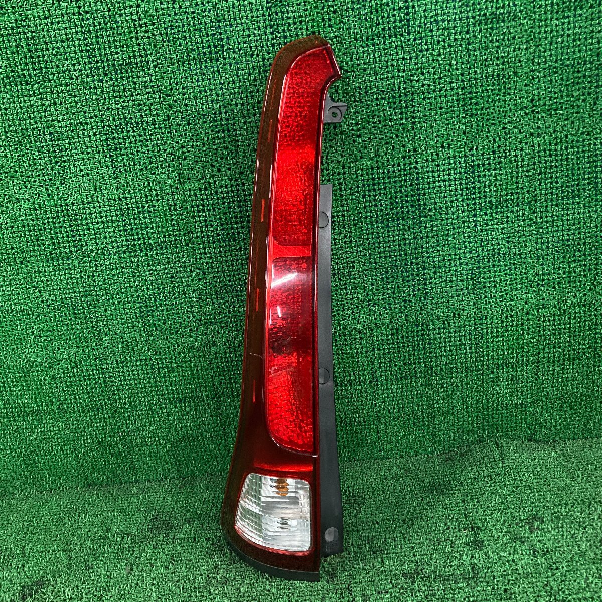 ♪♪セレナ C25 左 テールランプ テールライト ICHIKOH D008 (W6090)♪♪拍卖