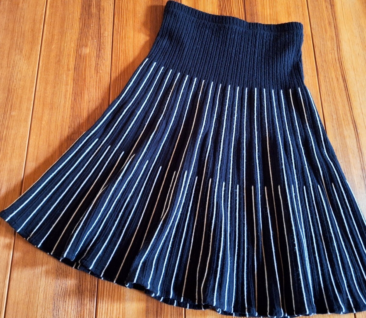 ★MIKI MIALY お洒落 ウエスト切り替え ニットフレアスカート サイズS★拍卖