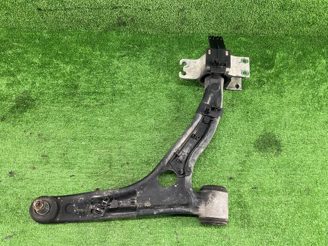 ベンツ CLAクラス DBA-117346 右フロントロアアーム CLA250 4マチック 4WD拍卖