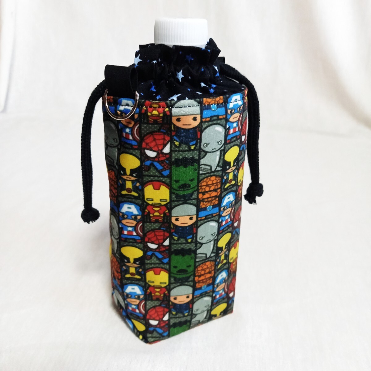 手作り☆保冷保温ペットボトルホルダー☆5~600mlサイズ対応☆マーベル☆アベンジャーズ☆ちび柄拍卖