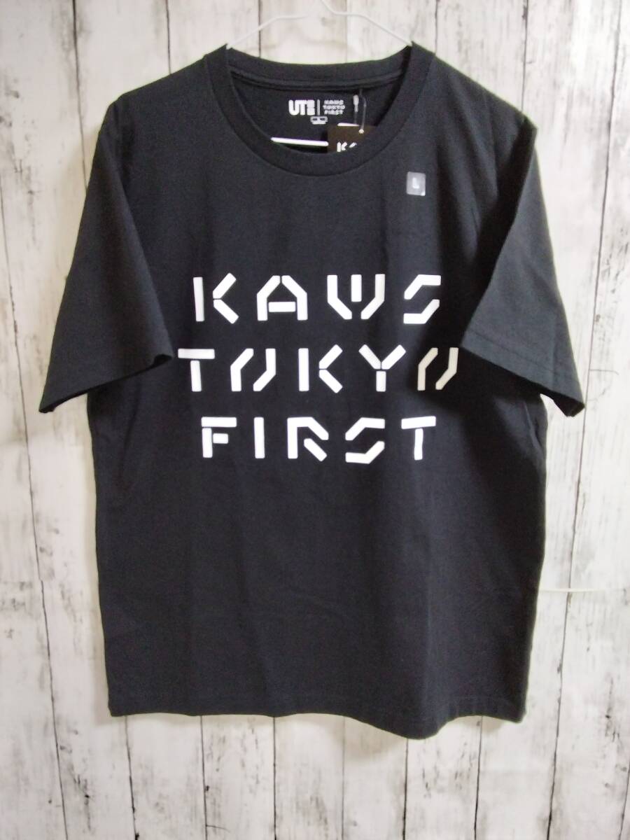 ★12%OFF★送料無料★タグ付き未使用品★UNIQLO/KAWS/Tシャツ/L /黒/モノトーン/UT/メンズ拍卖