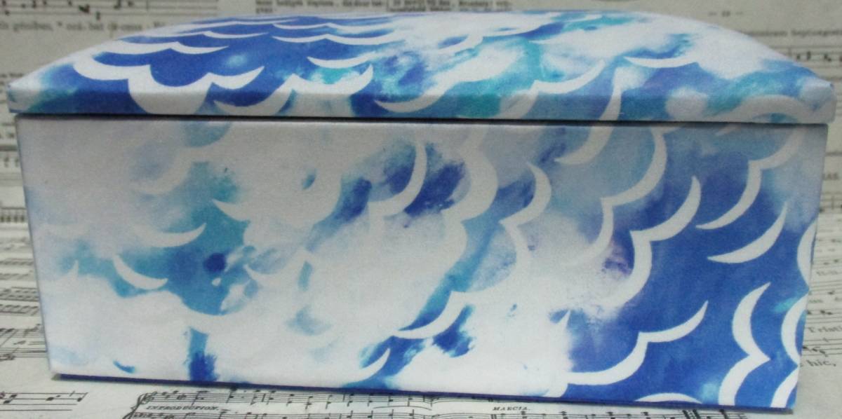 【大2】リバティ Speckled sky スペックルド・スカイ 布箱*ギフトBOX パフ 青空 収納ケース拍卖