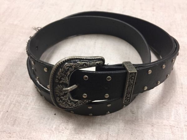 13MONTH サーティーンマンス 韓国ブランド ストリート 装飾バックル エコレザー スタッズ ウエスタン ベルト メンズ 7つ穴 黒拍卖