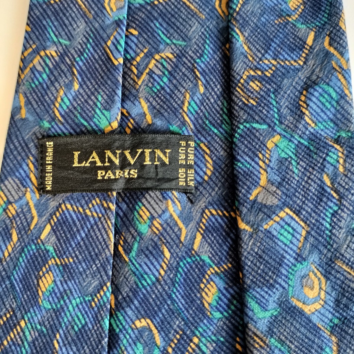 ランバン(LANVIN)青柄ワンポイントブランド名ネクタイ拍卖