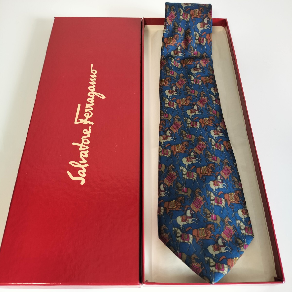 Salvatore Ferragamo(サルヴァトーレフェラガモ)青馬まみれネクタイ拍卖