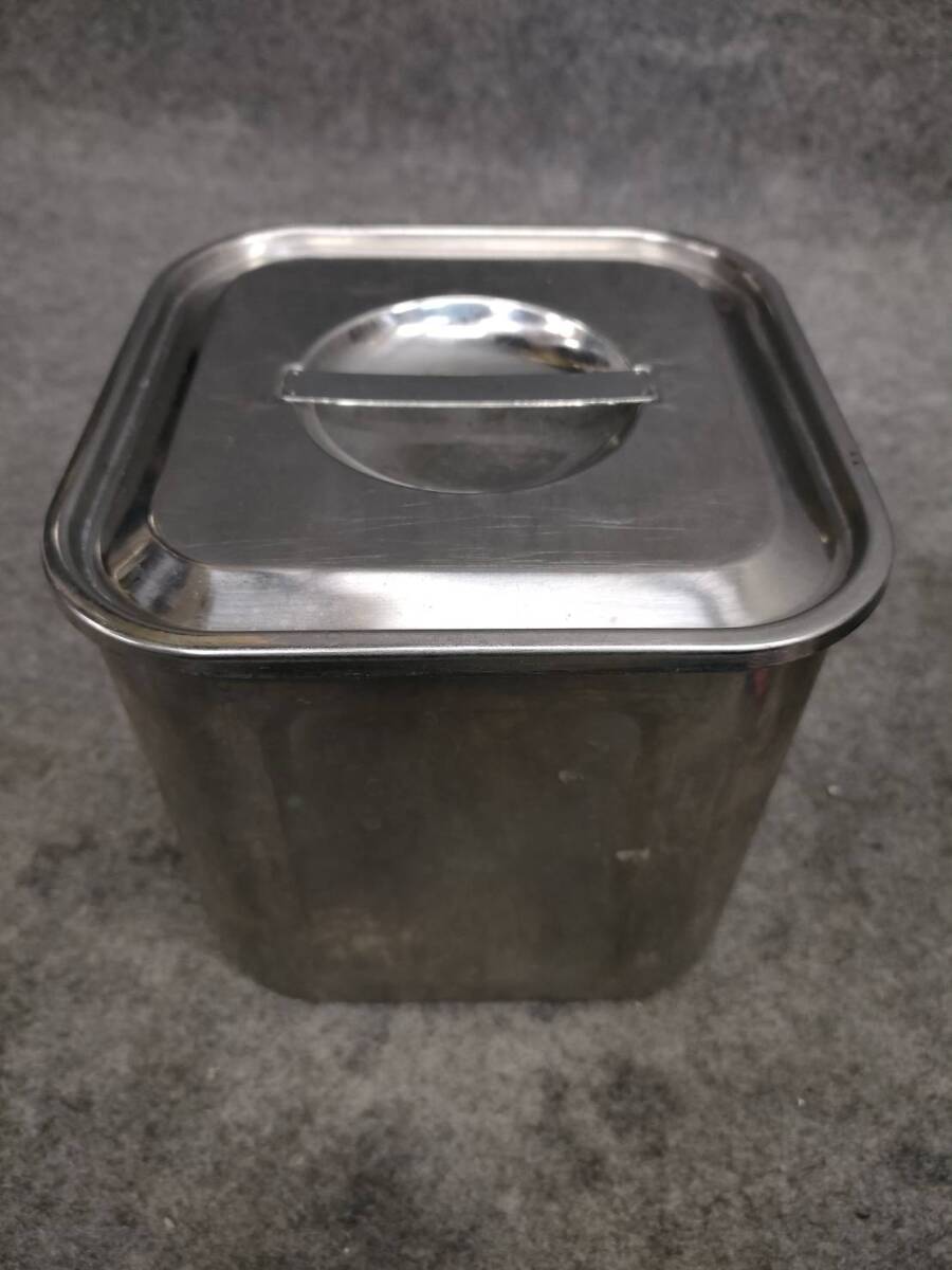 ステンレス製角キッチンポット(蓋付)17cm メモリ付き 拍卖