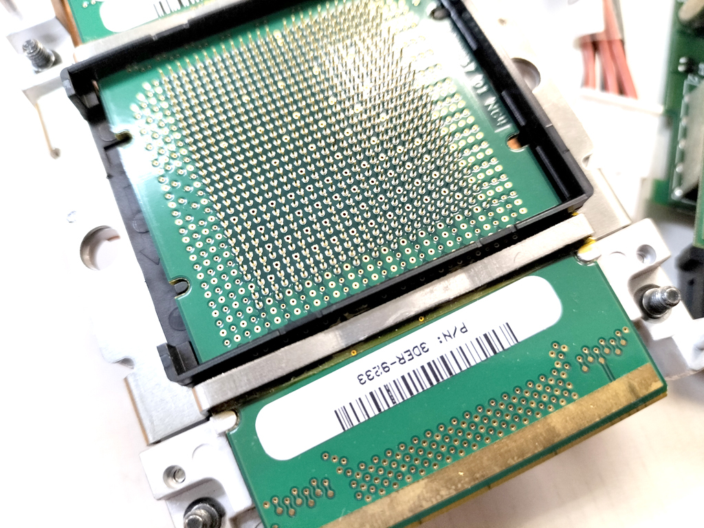 Intel Itanium2 1.3GHz HP AB481-62002 Socket PPGA611拍卖