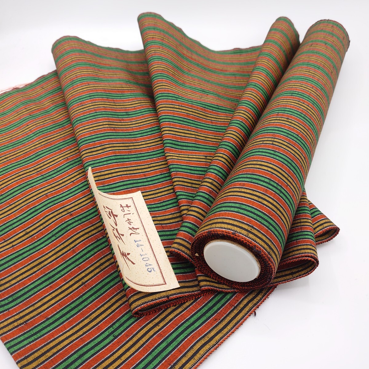 633【未使用保管品】おしゃれ家庭着 14-1045 縞模様 未仕立て反物 一反×36cm ポリエステル65% 綿35% 日本 昭和レトロデザイン 着物 手芸拍卖