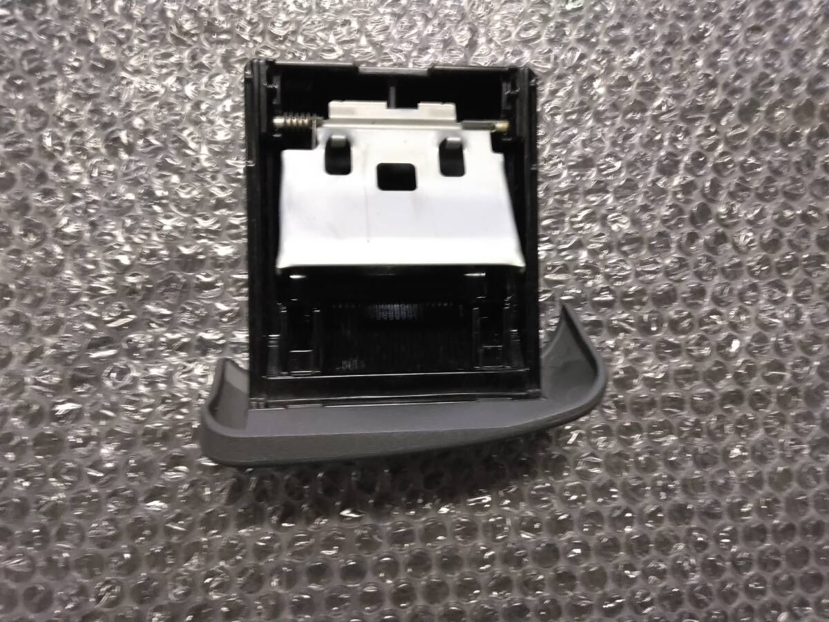 ダイハツ タント L350S 純正 アッシュトレイ 灰皿拍卖