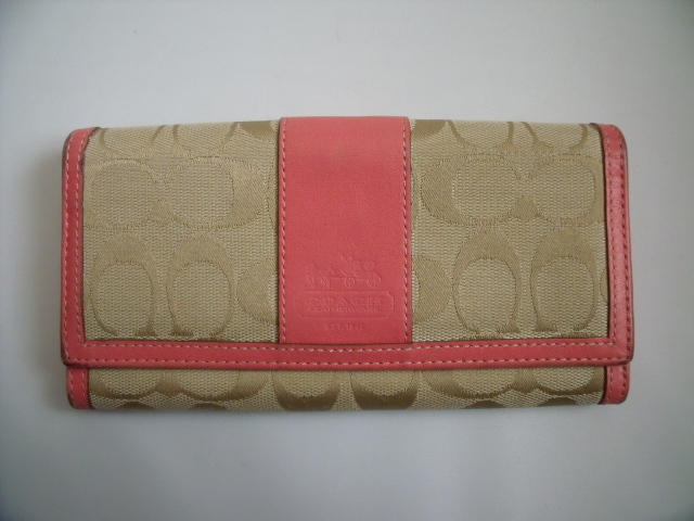 $ 美品 $ ■ COACH ■ コーチ ■ ロゴ入り ■ キャンバス & レザー製・ シグネチャー 長財布 ウォレット■ ストロベリーピンク■ 送料無料拍卖