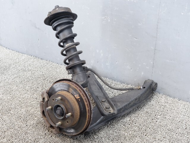 8174 スバル サンバーディアス TV1 フロントストラット右 ロアアーム付 (N5-1)拍卖