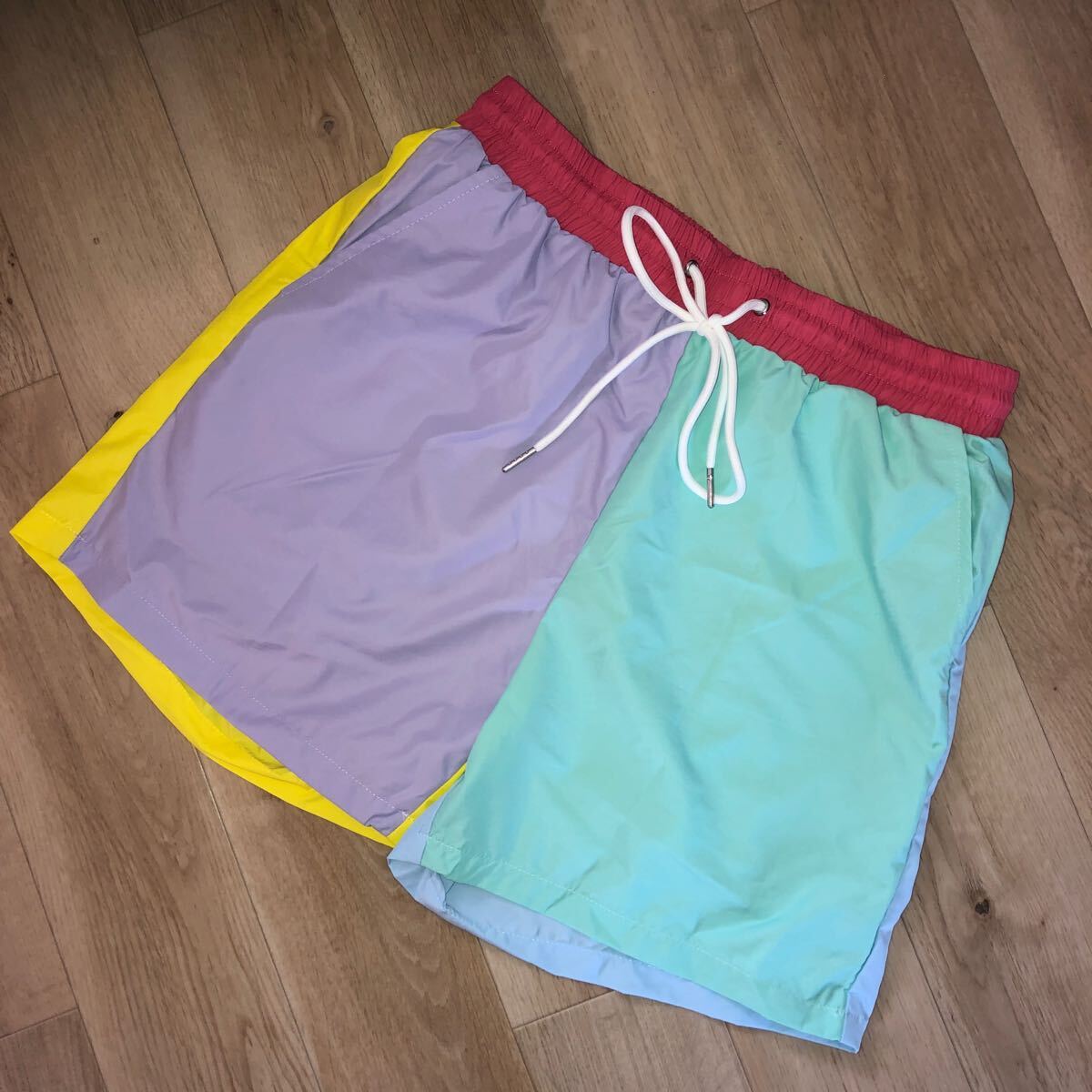 バイカラー 海水パンツ 新品 S パープル グリーン ピンク イエロー ブルー 水着 トレーニング ランニング パンツ ジム ショーツ 短パン拍卖